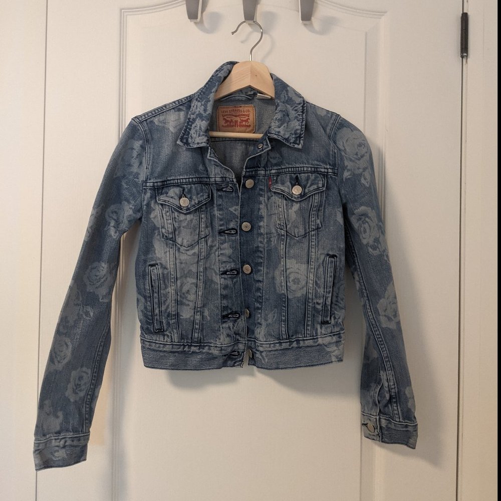 Levis Denim Jacket with Rose/Floral Print - Size XS